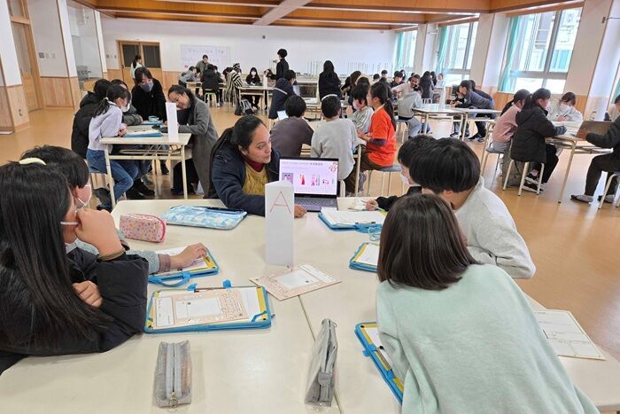 5年生との交流の様子