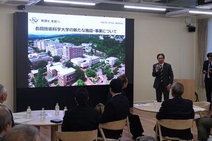 長岡技術科学大学協力会 研究施設見学会を開催しました 画像