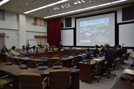 新潟県議会産業経済委員会の皆様が行政視察で来学されました 画像