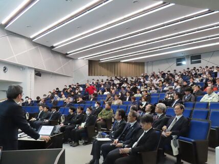 学長から令和8年度の年度当初の挨拶が行われました 画像