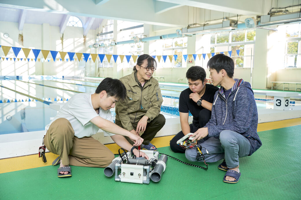 システム安全系 准教授 眞砂 英樹