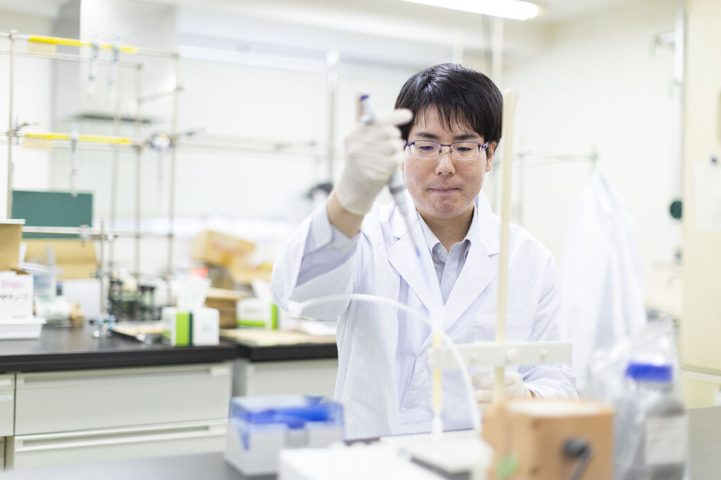 吸着材を用いたカラム分離試験