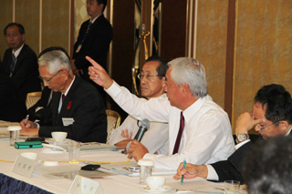 行政および産業界との懇談会の写真3